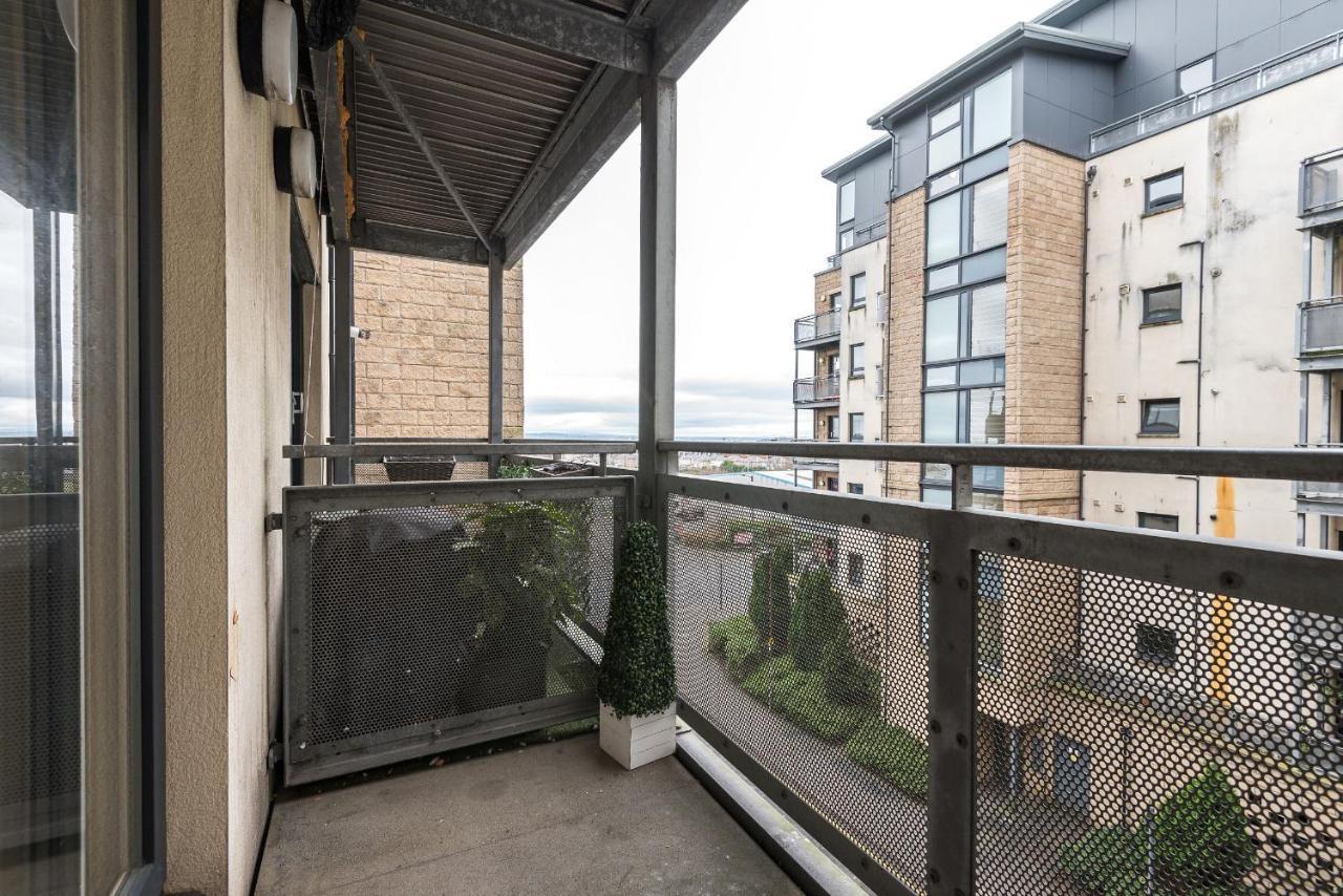 Elegant 2 Bedroom City Centre Apartment - Free Parking - Private Balcony EDI Exterior foto