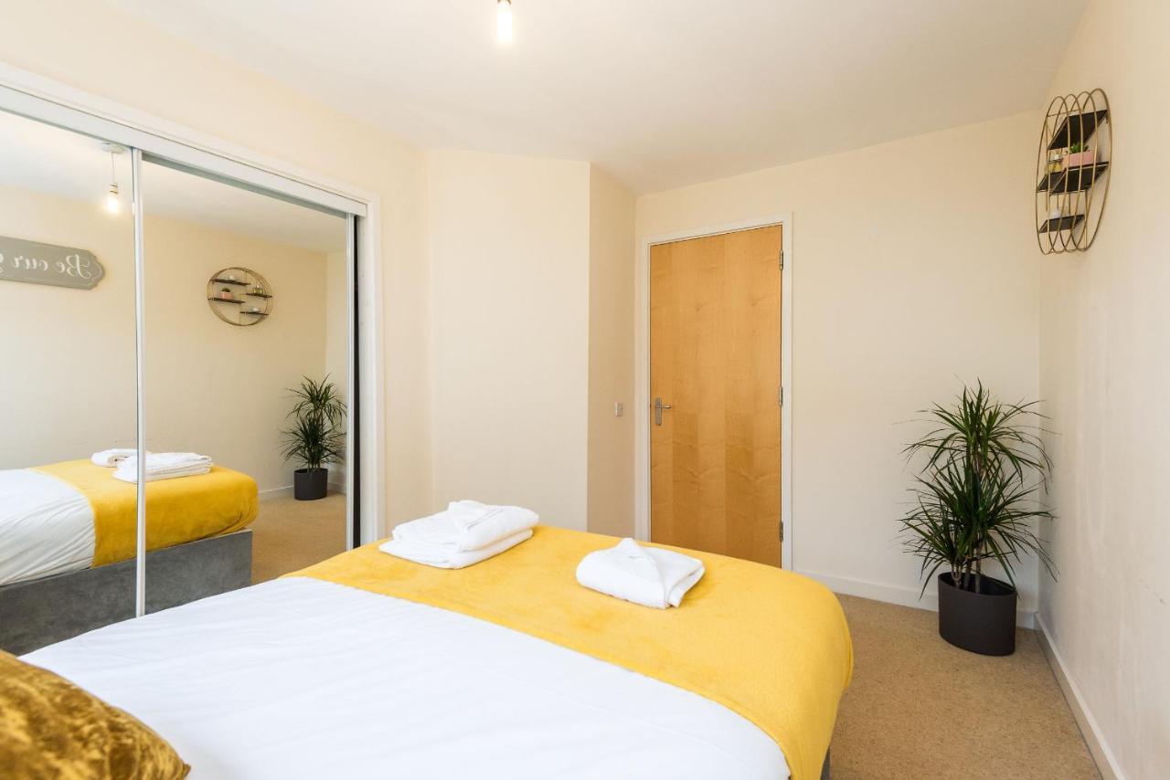 Elegant 2 Bedroom City Centre Apartment - Free Parking - Private Balcony EDI Exterior foto